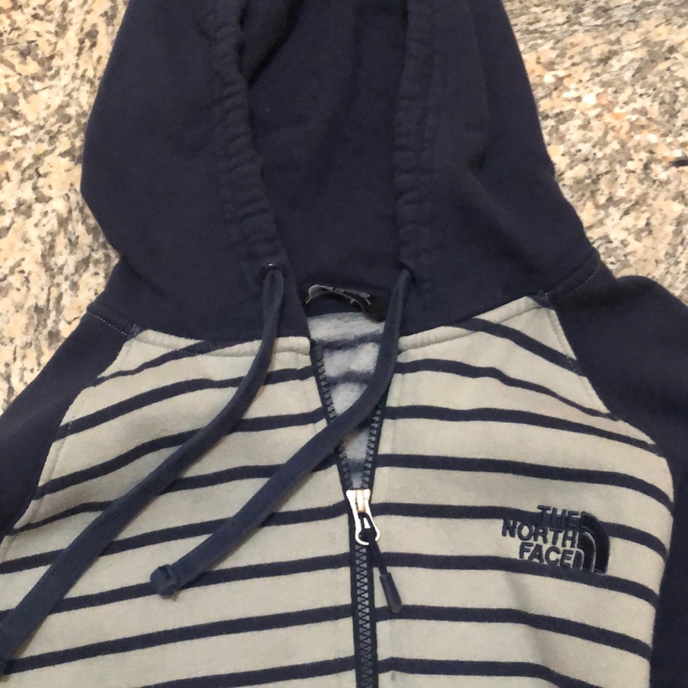 REDUCED!!Mens hooded light zipper jacket by northface - Picture 2 of 5